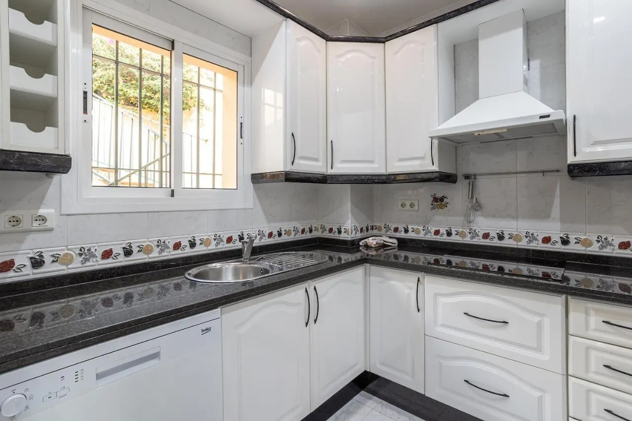 Las Flores 5 - Large Townhouse Nerja