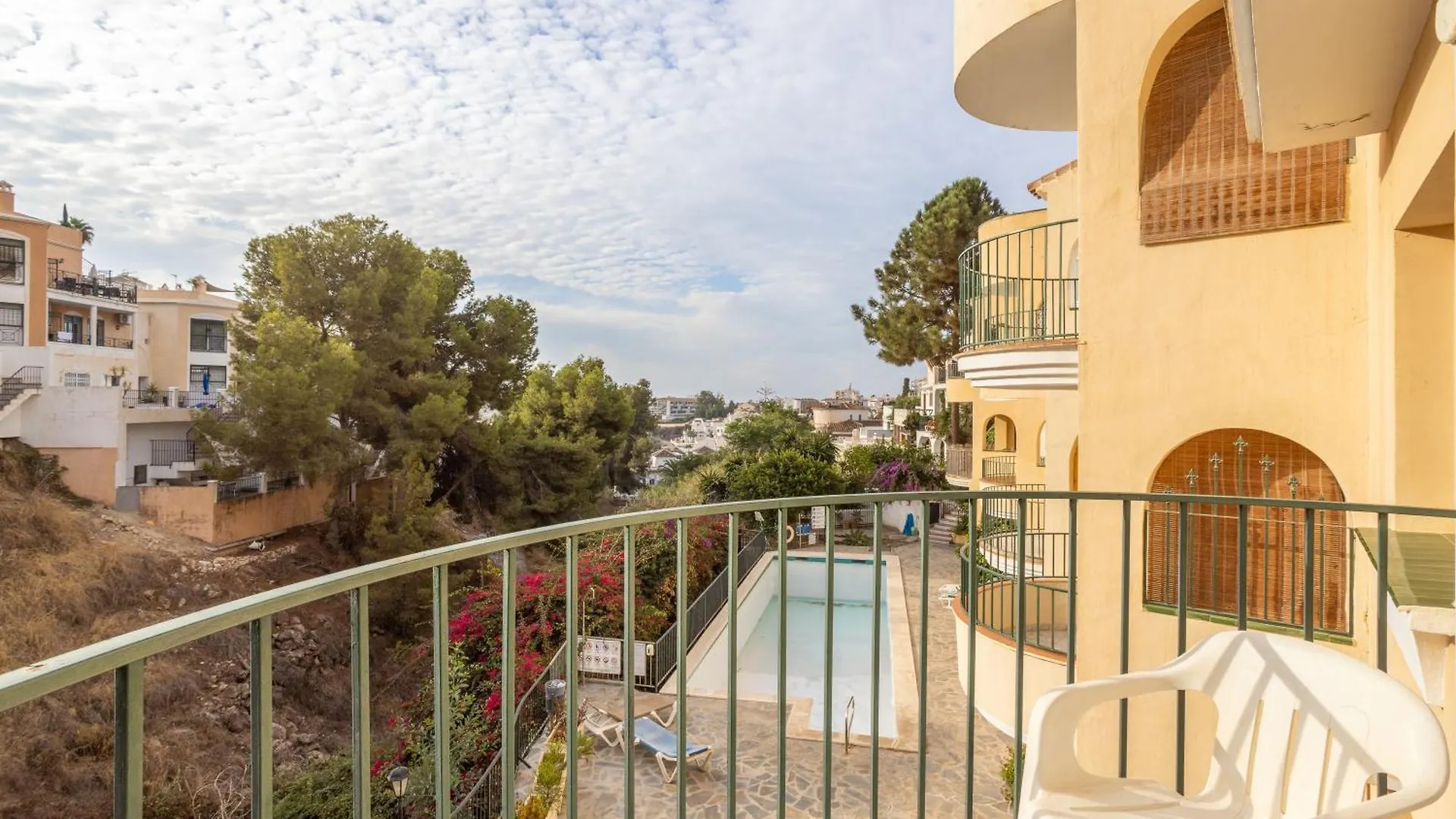 Las Flores 5 - Large Townhouse contacts
